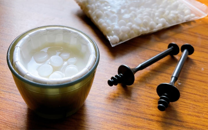 代からでも起こりうる 太くて長い鼻毛と鼻毛白髪が増えるワケ Build